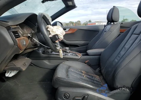 2022 Audi A5 Premium 45 z USA, uszkodzony, nr VIN WAU2AGF52NN004219